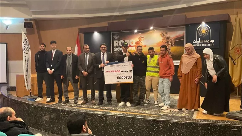 كلية الهندسة بجامعة حلوان تنظم مسابقة Robo Soccer