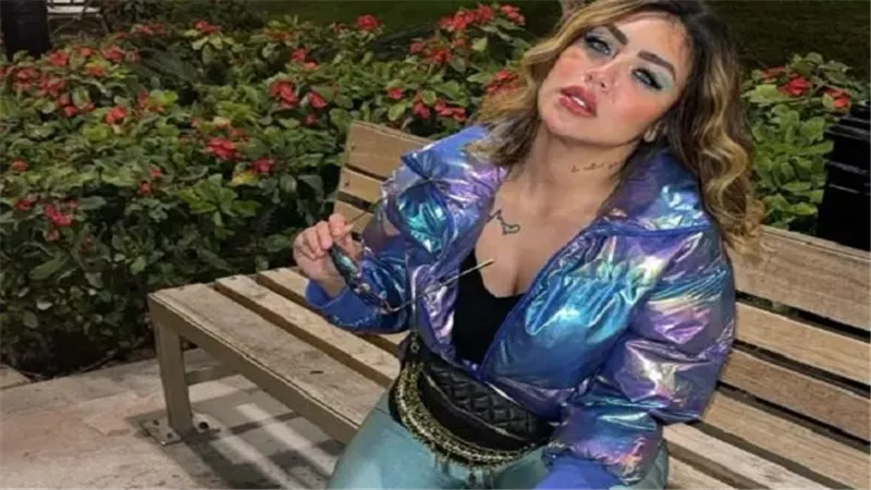  مريض وملازم الفراش.. والد البلوجر هدير عبد الرازق يكشف رد فعل نجلته عقب الحكم 