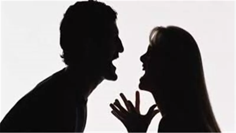  زوج في دعوى نشوز: ضربتني واتهمتني زور بعد 12 سنة جواز 
