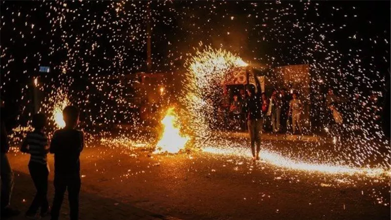  بعد قرار النائب العام.. ماذا ينتظر مستخدمي الصواريخ والألعاب النارية؟ 