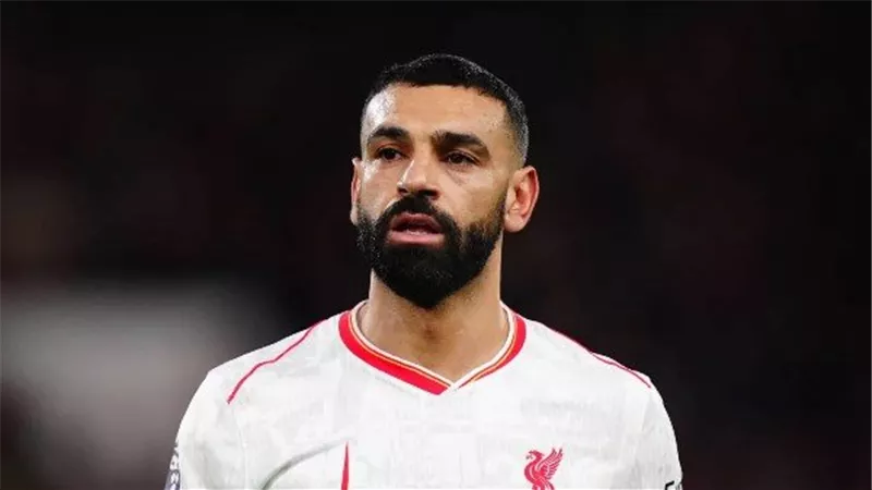 ماذا حدث؟.. مفاجأة في ترتيب محمد صلاح للفوز بالكرة الذهبية