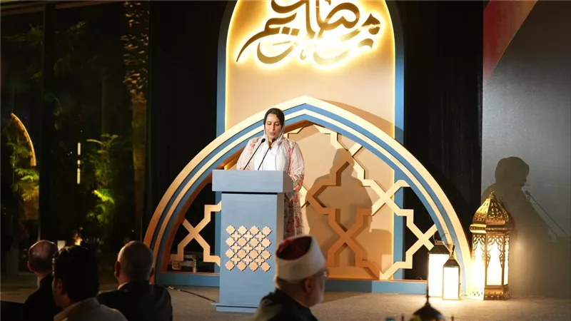 سفيرة الإمارات بالقاهرة: الشيخ زايد ترك لنا إرثًا عظيمًا من الإنسانية والعطاء وإسهاماتٍ جليلةٍ في خدمةِ البشرية