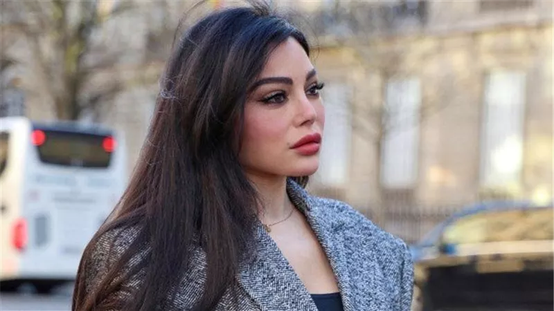 ملابس أنيقة.. هيفاء وهبي تثير ضجة بهذه الإطلالة | شاهد