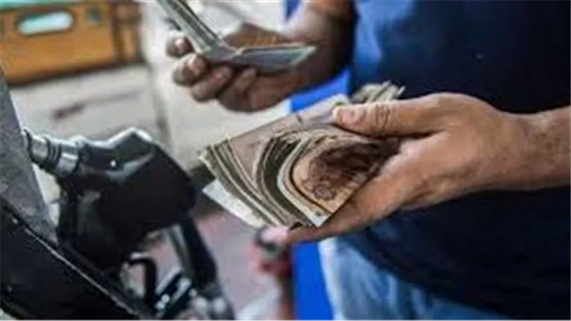 كم ستصبح الأسعار؟.. توقعات بتحريك أسعار المواد البترولية في هذا الموعد