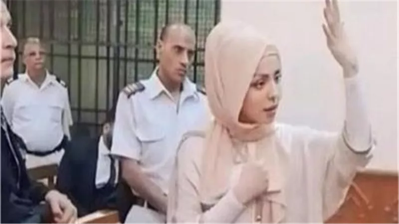 قتلت ابنتي لأصعد إلى السماء.. ماذا قالت المضيفة التونسية في أولى جلسات استئنافها؟
