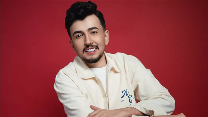 حازم الصدير يفاجئ الجمهور بأغنية 