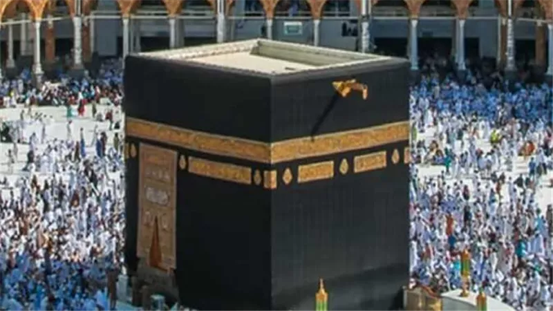 بري وطيران وخمس نجوم.. أسعار برامج الحج السياحي 2025
