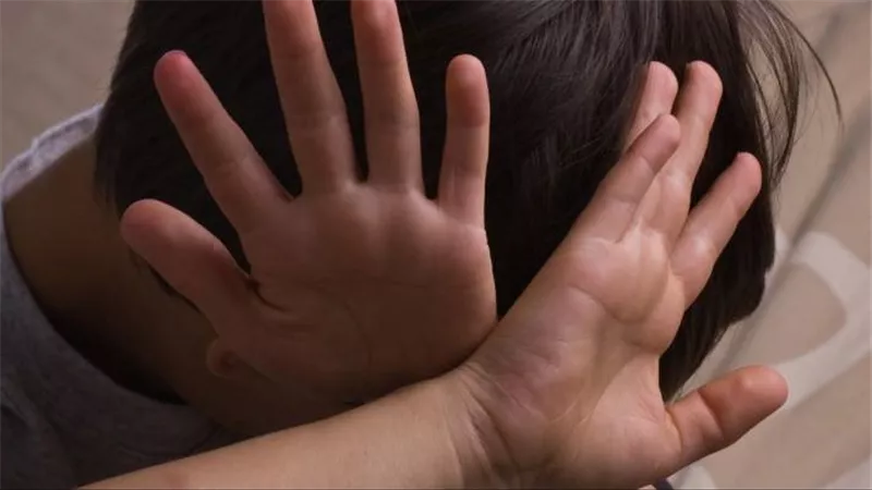 الخال مش والد..تفاصيل مثيرة في القبض على شاب هتك عرض نجل شقيقته بالغربية