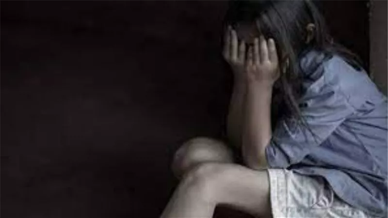  تسلل من السور..تفاصيل مثيرة في هتك عرض تلميذة داخل حمام مدرسة بعزبة النخل 