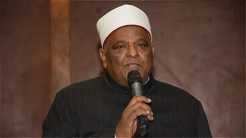  ضربوا أخوهم المتوفى.. تعليق ناري من عباس شومان على فيديو مال البنات الصادم 