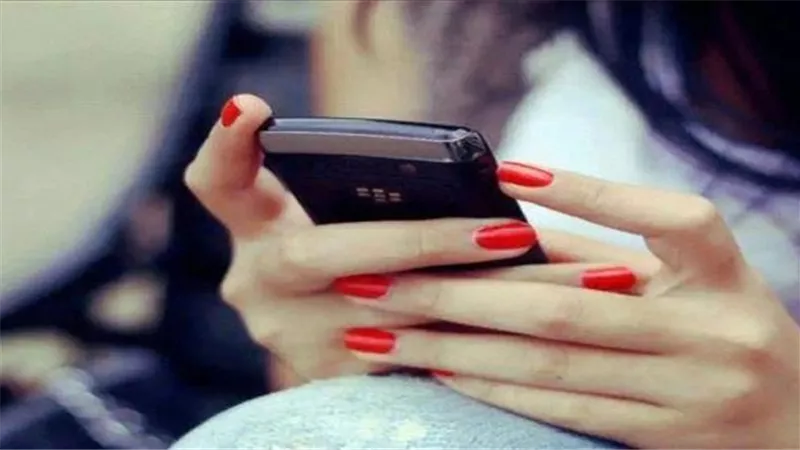 هددها بصور خادشة.. تفاصيل الحكم على شاب ابتز فتاة بقنا