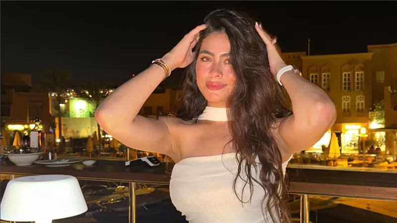  فستان لافت.. هاجر أحمد تثير ضجة بهذه الإطلالة | شاهد