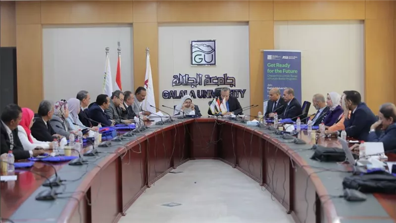 لجنة قطاع العلوم الأساسية تشيد بجامعة الجلالة كنموذج للجامعات الذكية في مصر
