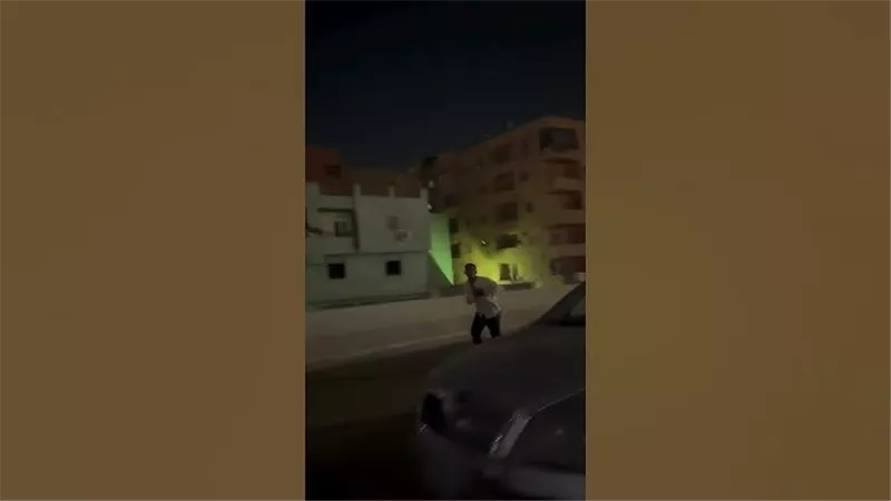 طلع اللي معاك عشان تعيش.. فيديو بلطجي دائري الهرم يشعل السوشيال ميديا | شاهد