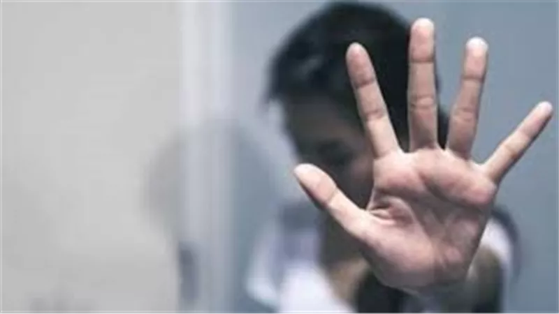 تفاصيل مثيرة في اتهام شاب بمعاشرة نجلة شقيقه طالبة الإعدادية في الفيوم 