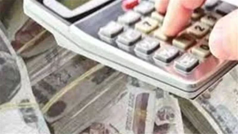 بعد خفض الفائدة.. كم فوائد 100 ألف جنيه في البنك شهريًا؟