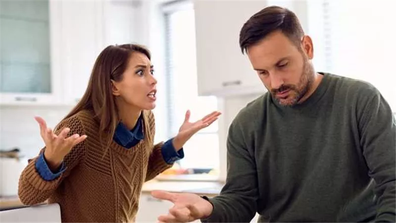 مؤشر خطير على العلاقة.. 4 جمل قد تقضي على سنوات من الحب بين المرتبطين
