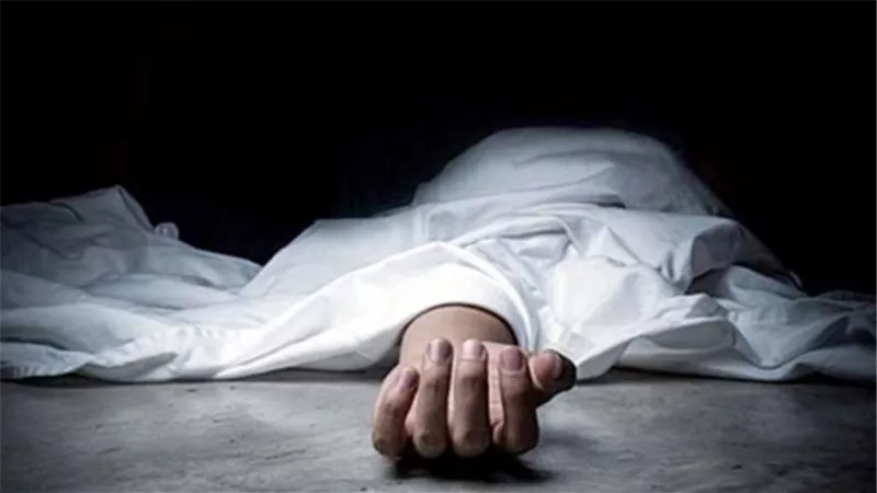 استدرجته وسلمته لأسرتها.. التفاصيل الكاملة للعثور على جثة في سيارة ببني سويف الصحراوي 