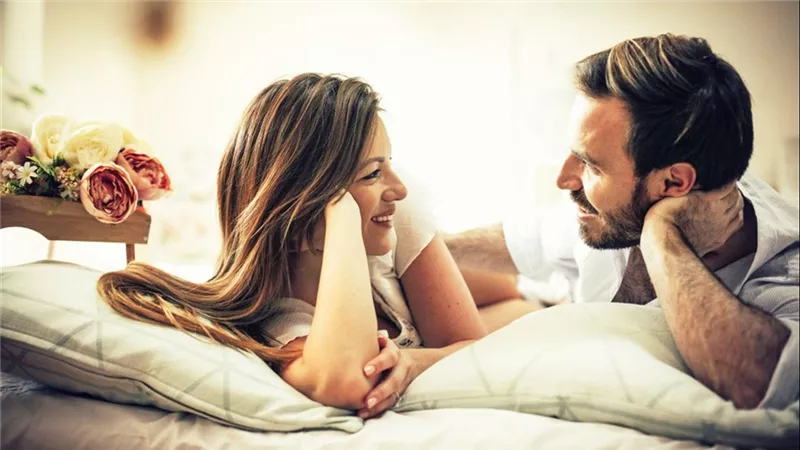 أمين الفتوى يكشف حكم تسجيل العلاقة الخاصة بين الزوجين
