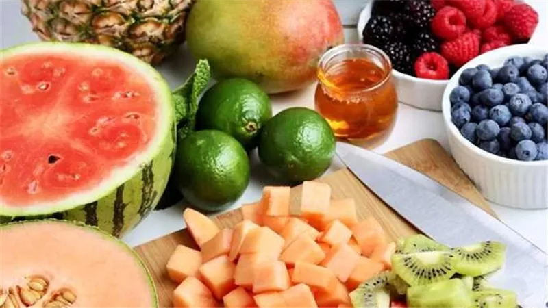 هترطب على قلبك.. 6 فواكه صيفية تخسسك وتمنع الجوع