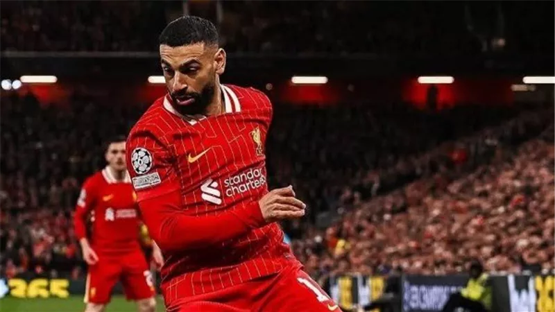 قبل مباراته الأخيرة.. ماذا يحتاج محمد صلاح لحسم سباق الحذاء الذهبي الأوروبي؟ 