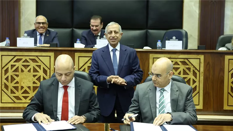 الأكاديمية العربية تطلق 