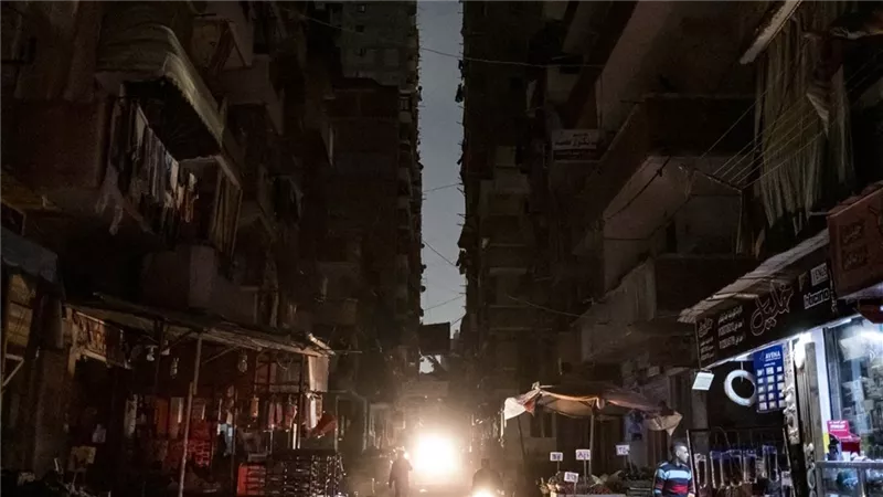 الكهرباء تحسم الجدل وتكشف حقيقة تخفيف الأحمال خلال فصل الصيف