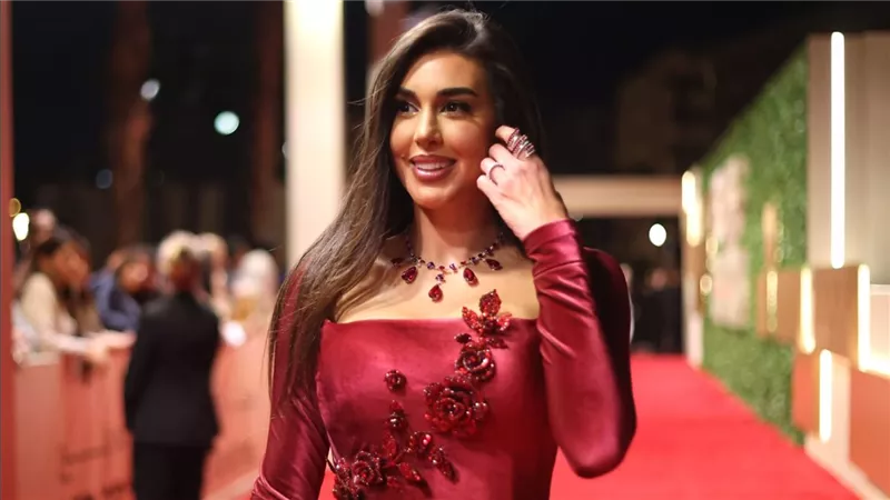 فستان لافت.. ياسمين صبري تبهر متابعيها بهذه الإطلالة | شاهد 