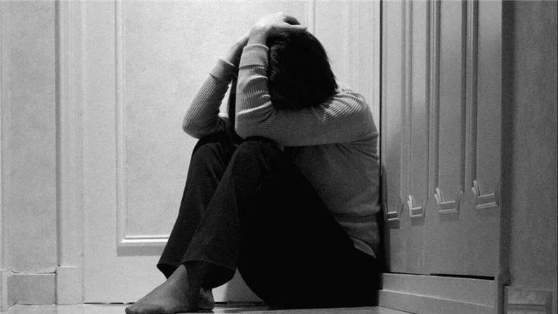 حماتي حولت حياتي لجحيم.. سيدة تطلب الطلاق للضرر في محكمة الأسرة