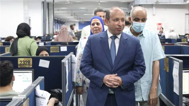 بالصور.. عميد طب قصر العيني يتفقد سير امتحانات مايو 2025