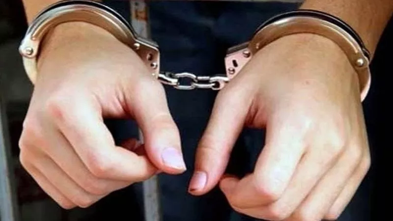 ارتدى نقاب واقتحم منزل طليقته.. محاولة انتقام انتهت بطعنات بالوراق