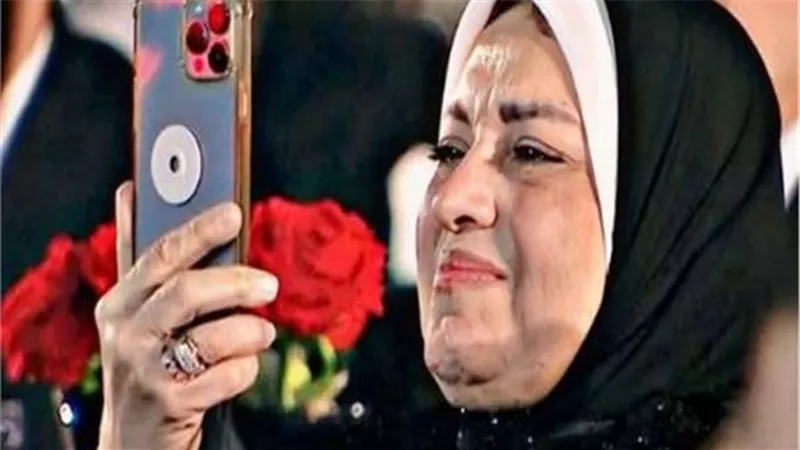 كل إناء ينضح بما فيه.. تعليق ناري من زوجة الخطيب على سب هاني شكري جماهير الأهلي