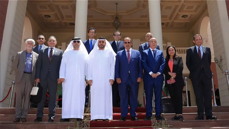 رئيس الجامعة البريطانية يستقبل رئيس جامعة حمدان بن محمد الذكية (صور)