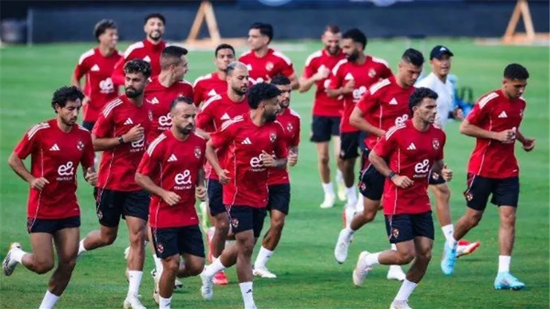 مفاجأة.. من سيرحل عن الأهلي بعد كأس العالم للأندية 2025؟ 