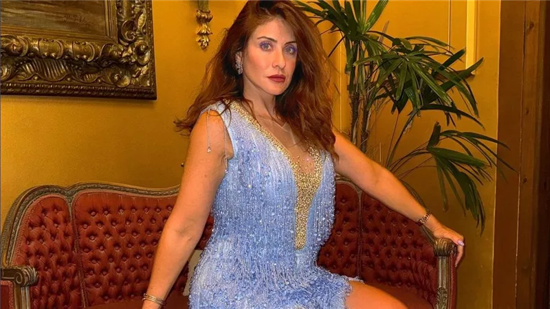  فستان جريء.. هيدي كرم تثير ضجة بهذه الإطلالة | شاهد