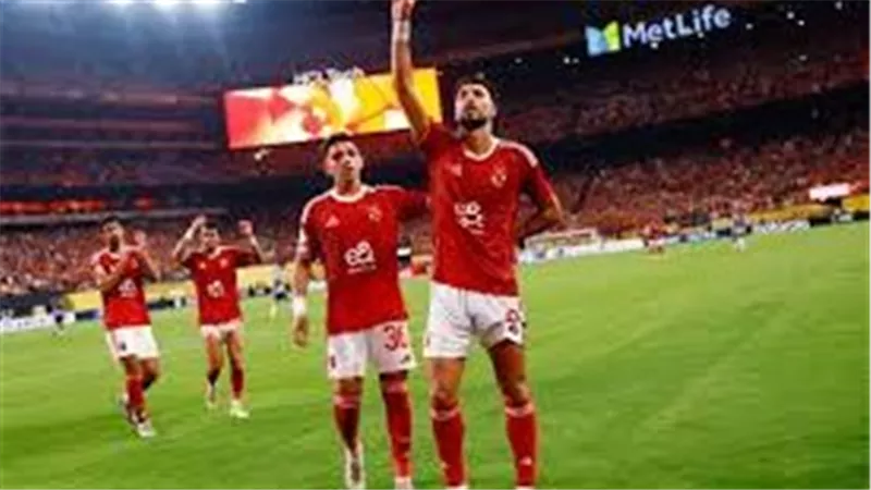 عروض مغرية.. وسام أبو علي يرحب بالرحيل عن الأهلي بشرط
