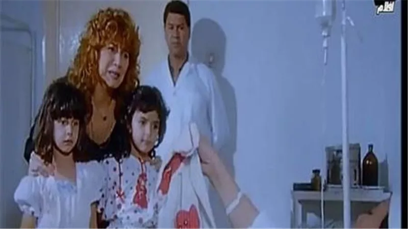  بلية أم لوزه.. فيديو للراحل عماد محرم يكشف سر ابنة مديحة كامل في فيلم «العفاريت» بعد عرضه بـ35 عام | شاهد