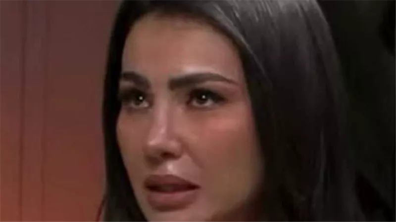 مش فاكرة أمي.. دينا فؤاد تنهار بالبكاء وتكشف عن أصعب يوم في حياتها | فيديو