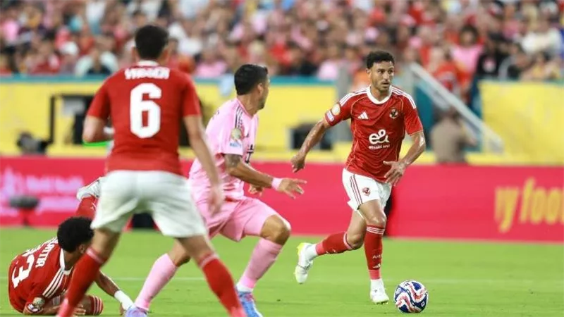 بطل أفريقيا الأكبر.. ماذا قالت صحف البرازيل عن مباراة الأهلي وبالميراس بكأس العالم للأندية؟