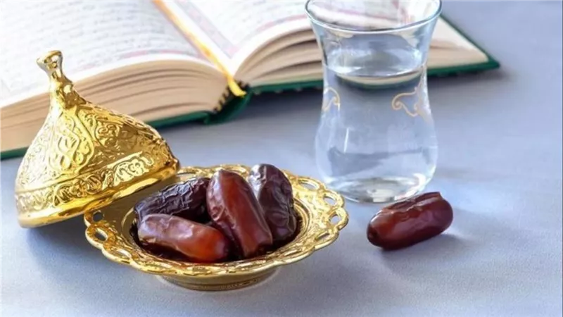 علي جمعة يجيب.. هل صيام يوم عاشوراء يغفر كبائر الذنوب؟