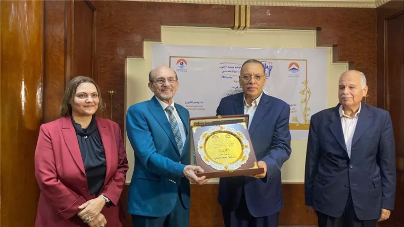 مهرجان إعلام 6 أكتوبر للإنتاج الإعلامي يُكرم الفنان الكبير محمد صبحي