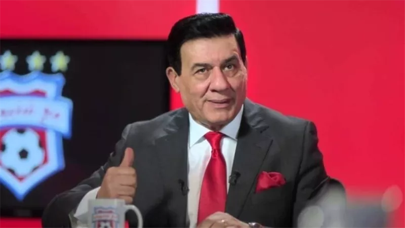 عشان أقدر أعتّل..سر طقس غريب يمارسه مدحت شلبي قبل التعليق | فيديو