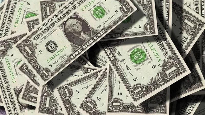 سعر الدولار اليوم الأحد 6-7-2025 قبل بداية التعاملات