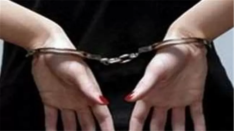 ضربت جارتها بمطواة.. التفاصيل الكاملة لسقوط المعلمة نعمة في النهضة