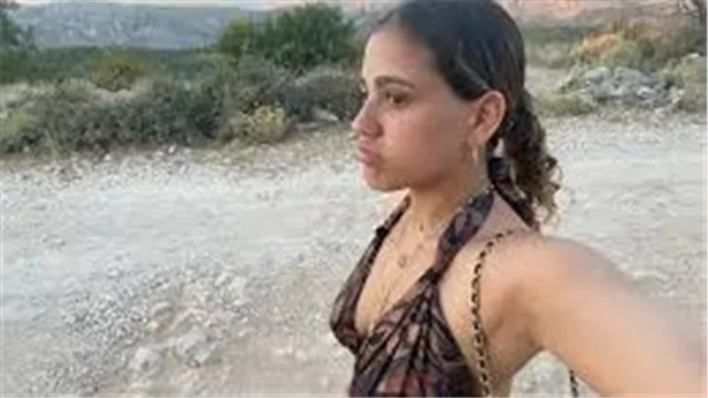 بالصيفي.. جانا دياب تثير ضجة بإطلالة جديدة | شاهد 