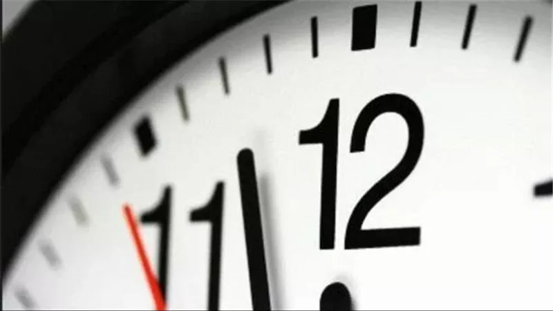  تأخير الساعة 60 دقيقة عندما تدق 12 صباحًا.. انتهاء التوقيت الصيفي بهذا الموعد 