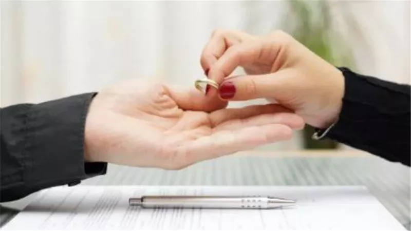  علامات العلاقة السامة.. متى يكون شريكك مريضا نفسيا ويجب الانفصال فورا؟ 