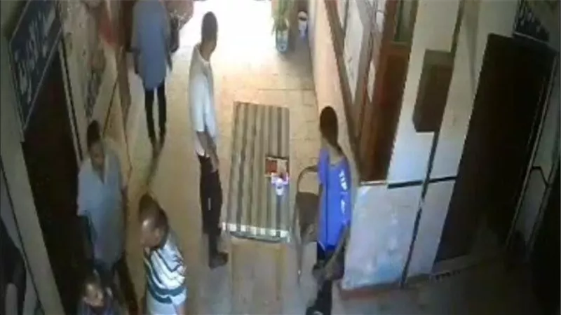 تفاصيل صادمة في اعتداء زوج على طليقته وأطفاله أثناء «الرؤية» داخل مركز شباب بالإسماعيلية | شاهد