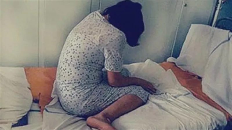 يا نكمل يا أفضحك.. تفاصيل مثيرة في حبس شاب ابتز زوجة شقيقه بعد علاقة غير شرعية بالطالبية