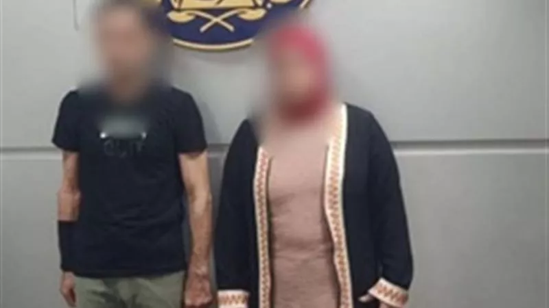 ماء مغلي وكيّ بالنار.. تفاصيل صادمة في تعذيب طفلين على يد زوجة الأب بالإسكندرية